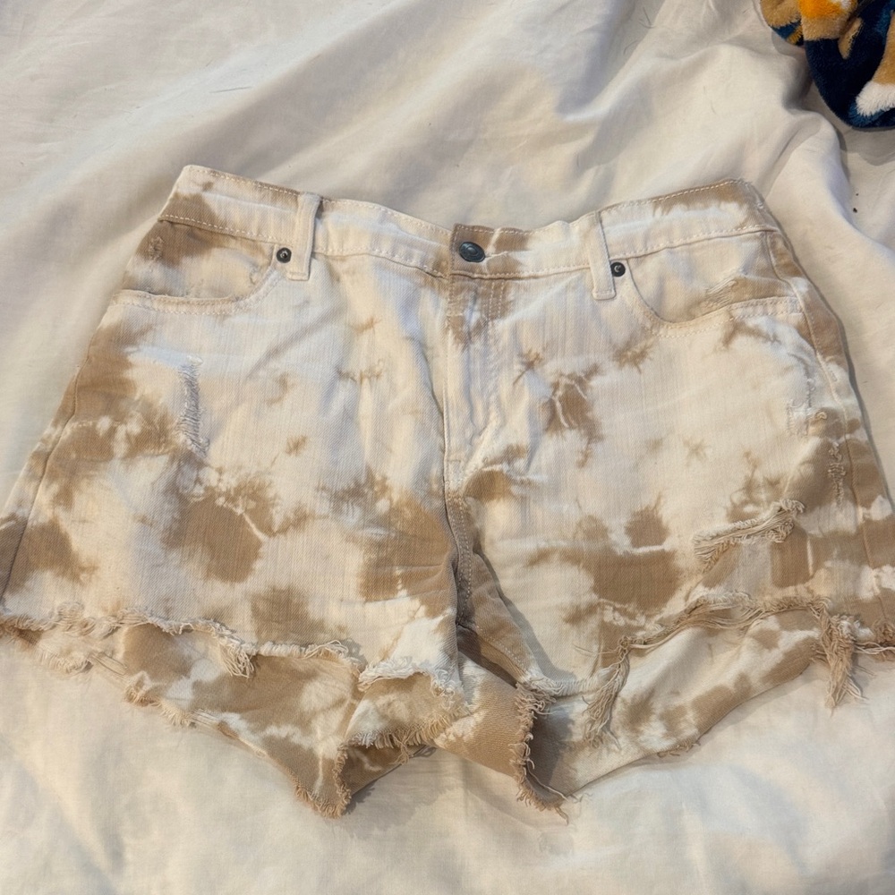 aerie Beige and White Tie-Dye High-Rise Frayed Hem Jean Shorts